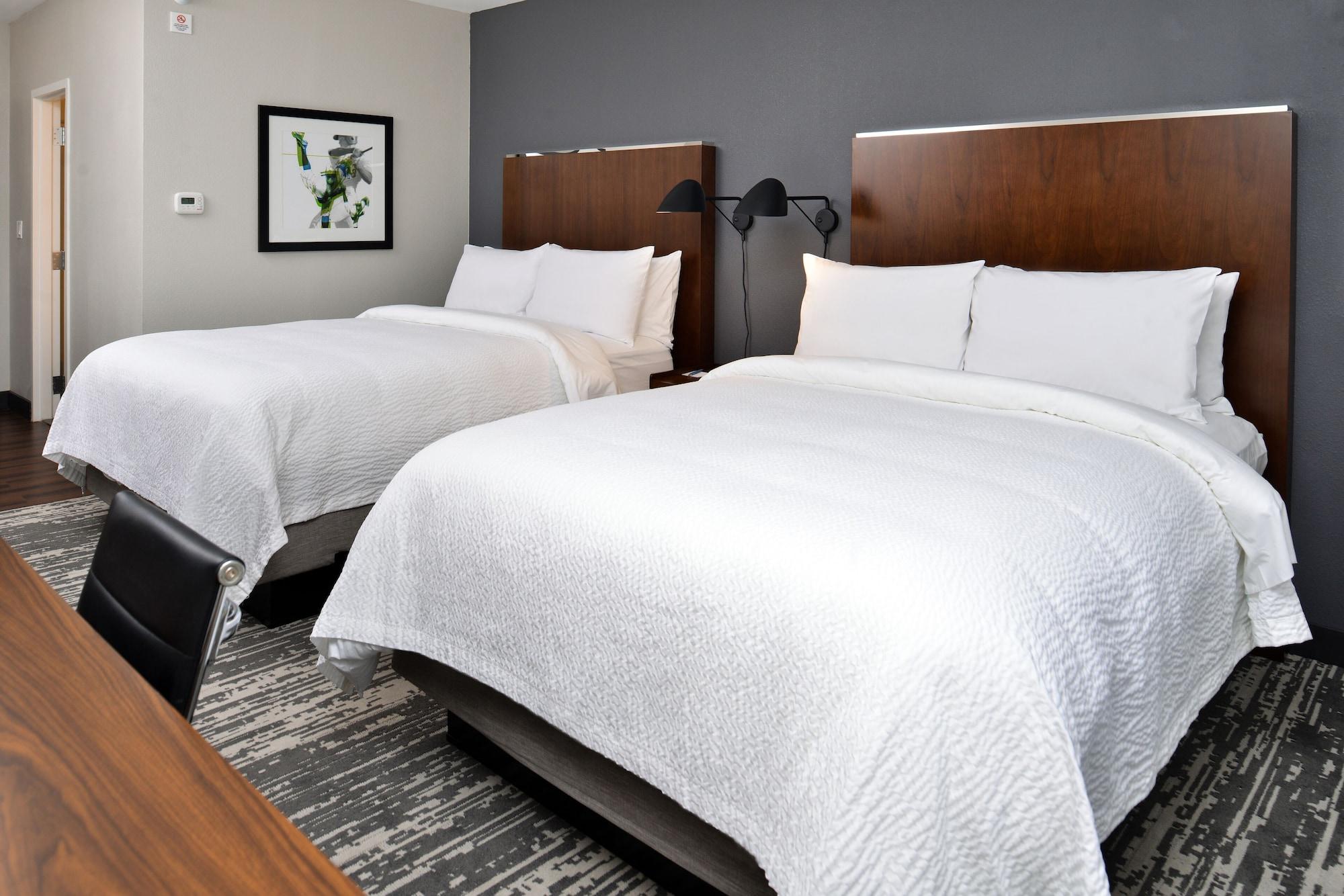 Four Points By Sheraton Omaha Midtown Exterior photo