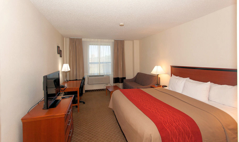 Four Points By Sheraton Omaha Midtown Exterior photo